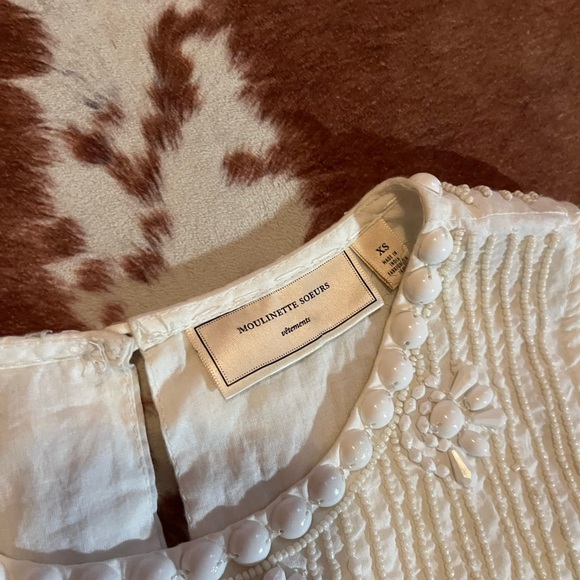Anthropology top 
size XS 
Brand is Moulinette Souers
100% cotton - Picture 4 of 5